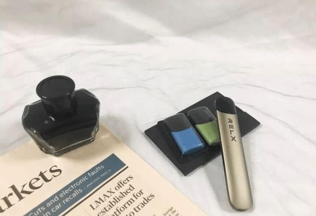 远离电子烟主题班会ppt 拒绝电子烟主题班会